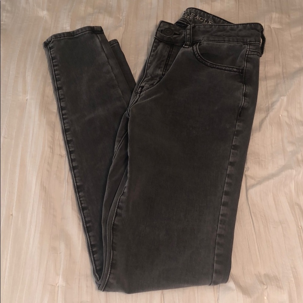 gray American Eagle jeggings